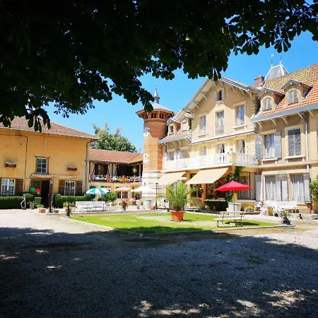 La Garde D'hotes Проживание в семье *
