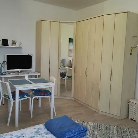 La Garde D'hotes *