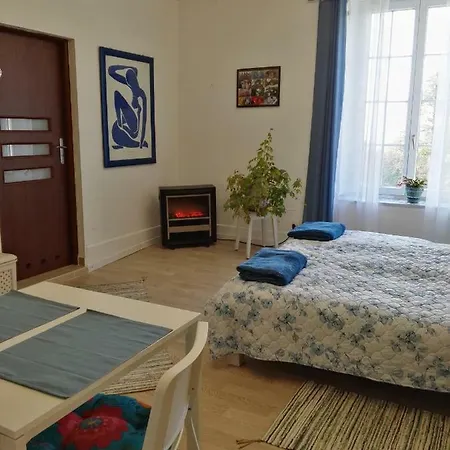 La Garde D'hotes *