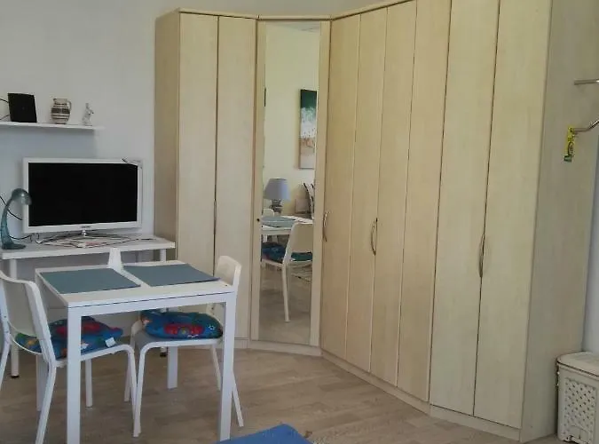 La Garde D'hotes *